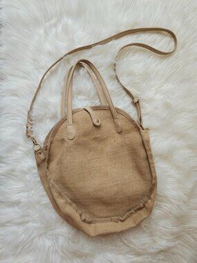 Who What Wear 100% Jute Woven Tan Round Crossbody Purse Bag Resortwear Beach